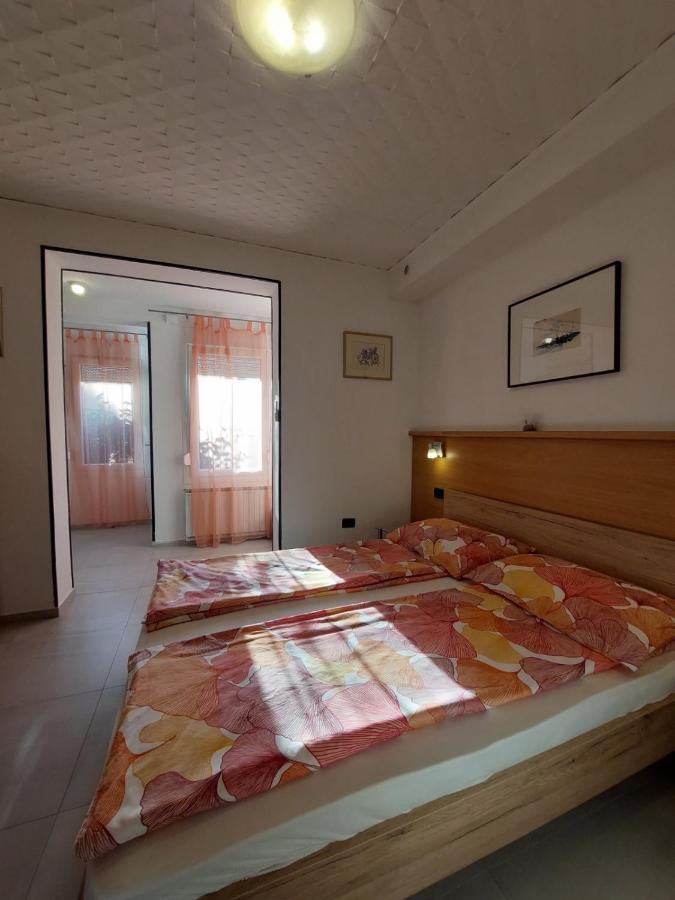 Apartmani Gamboc + Experience And Discounts อูมัค ภายนอก รูปภาพ